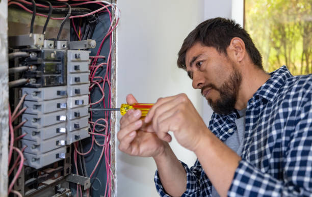 Best Circuit Breaker Repair  in Lauderhill, FL